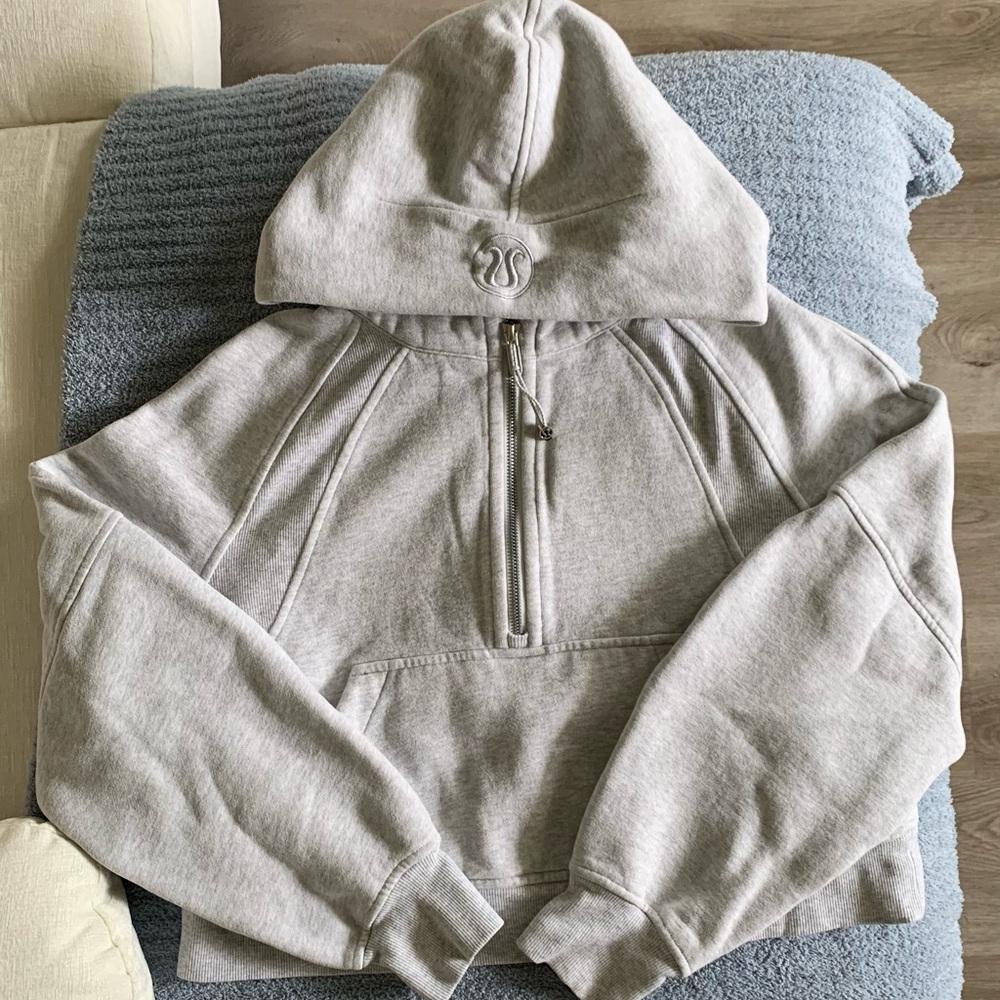 Lululemon Scuba